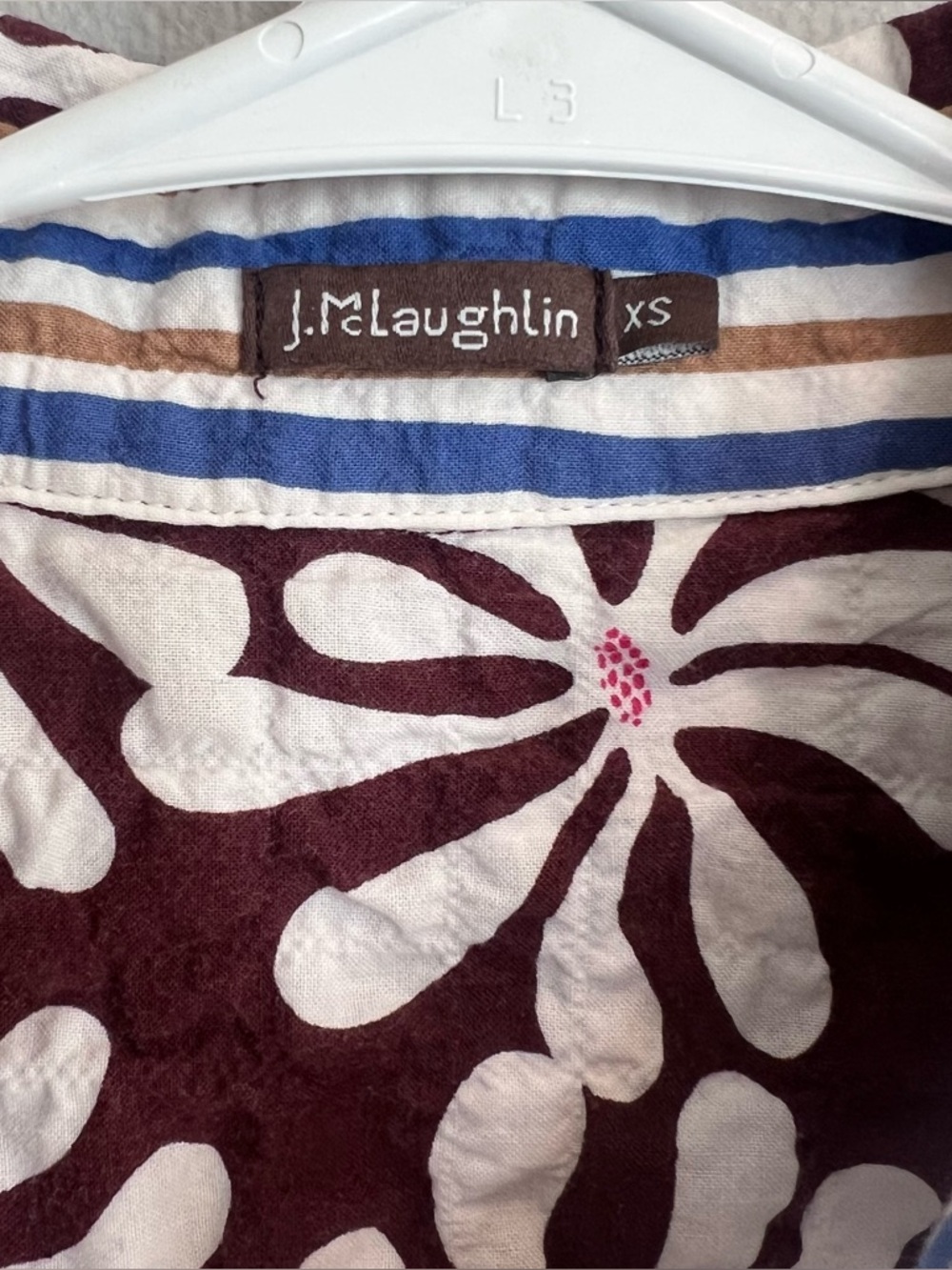 J. McLaughlin Brown Floral Button Down Shirt Textured XS - Picture 3 of 6